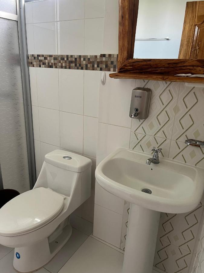 Hostal Alpachaca - New Quito Airport Табабела Экстерьер фото